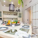 Luxury Yacht-style Old Town شقة براغ
