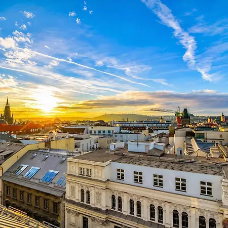 Luxury Yacht-style Old Town * Prag